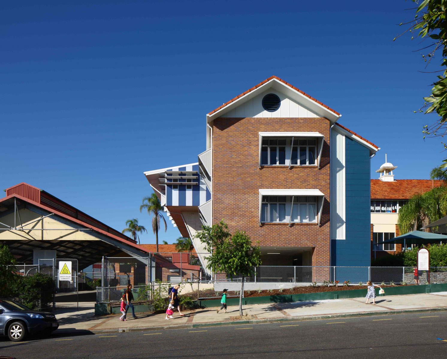 Ascot State School I Block by Biscoe Wilson Architects
